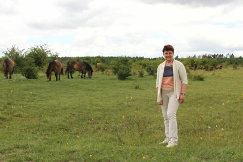 Milovickou rezervaci velkých kopytníků dnes navštívila ministryně životního prostředí Anna Hubáčková